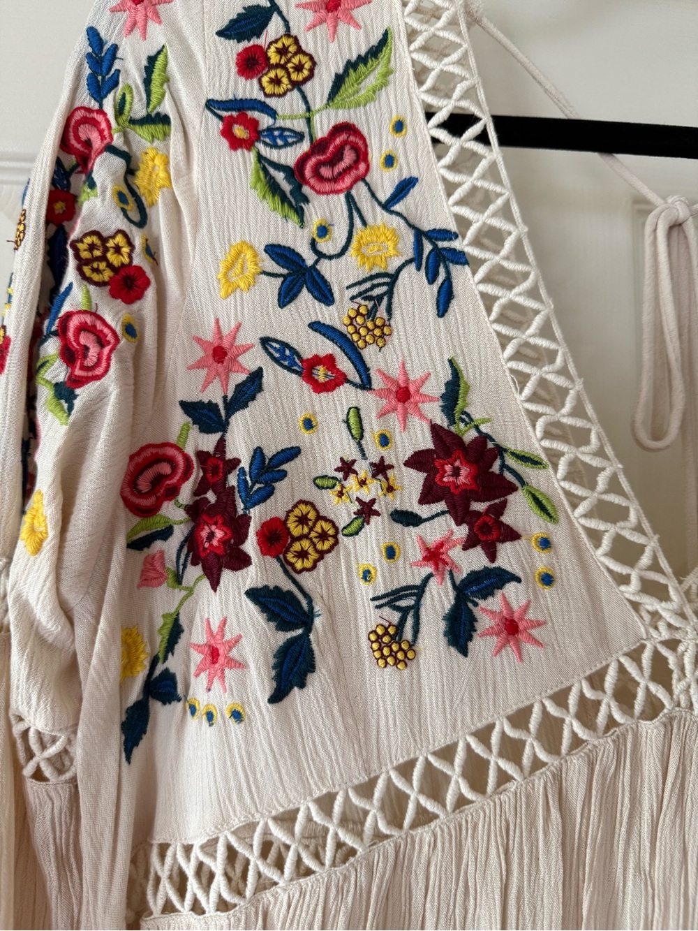 En Crème Boho Embroidered V-Neck Tunic Dress in Cream with Multicolor Floral - Picture 3 of 11